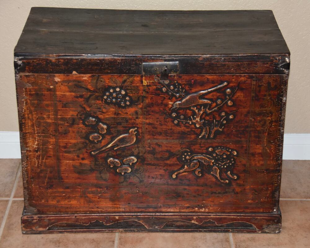 Antique Chinese Lacquer Hand Painted Coffer Carved Elm Wood Chest/Trunk